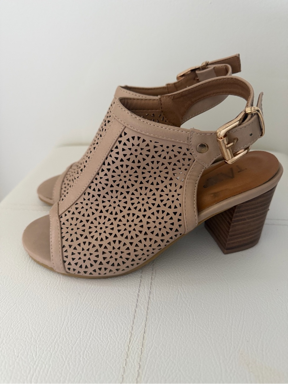 Taxi Nude Laser Cut Peep Toe Slingback Block Heel Sandals Size 36